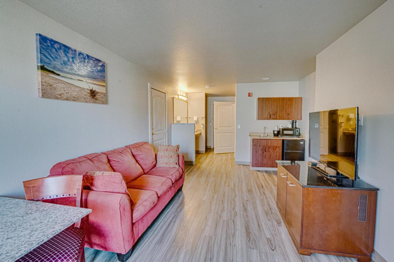 The Ashley Inn & Suites Lincoln City Exterior photo